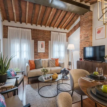 Apartment Tuscan Charm In The Heart Of Lucca